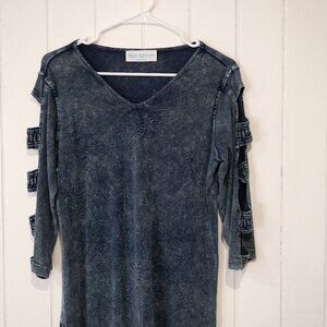 Bleu Bayou Women's Top